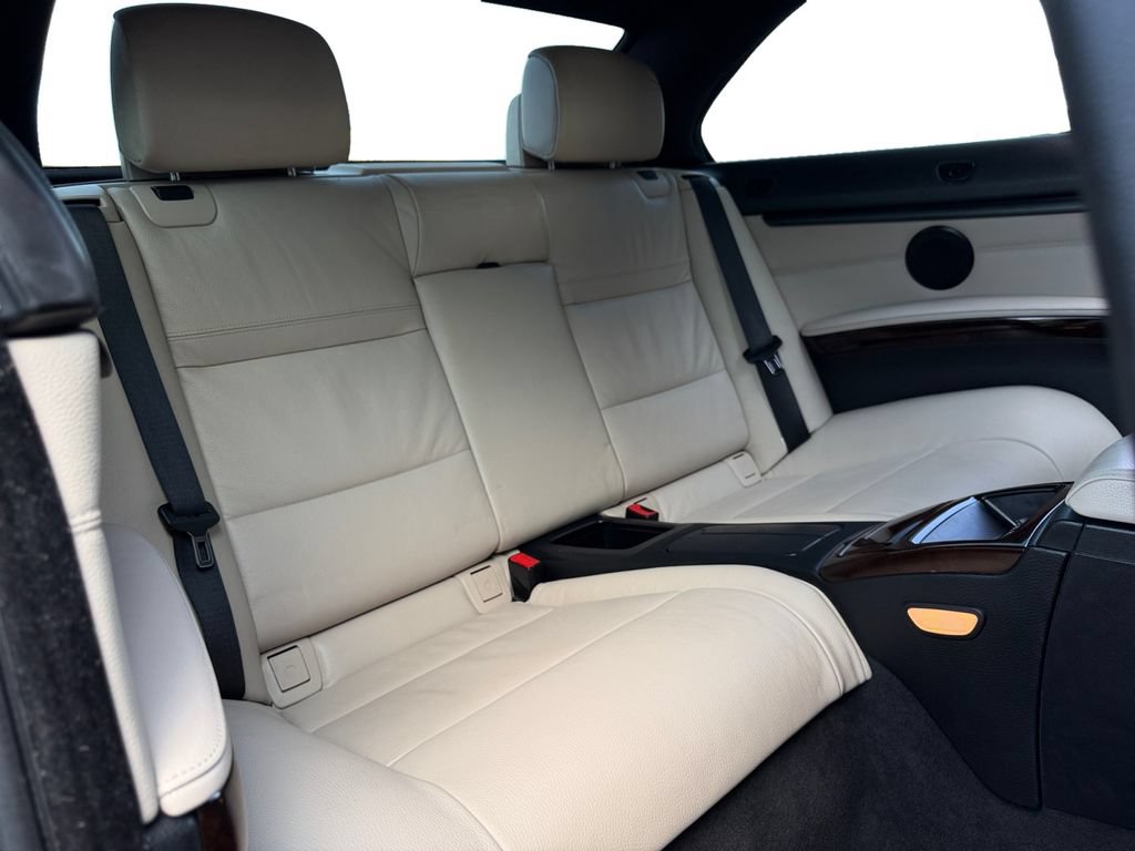 Used 2011 BMW 328i Convertible RWD image 18