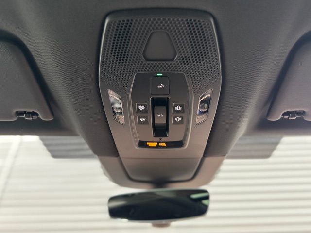 New 2026 Porsche Macan 4 Electric image 27