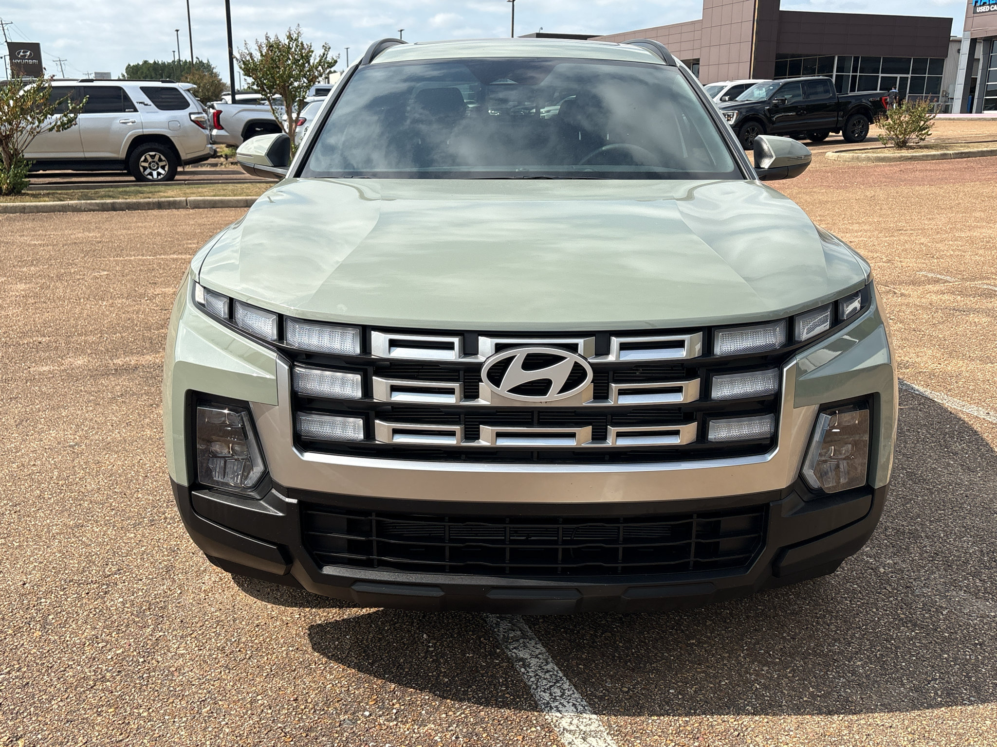 Certified 2026 Hyundai Santa Cruz SEL FWD image 2