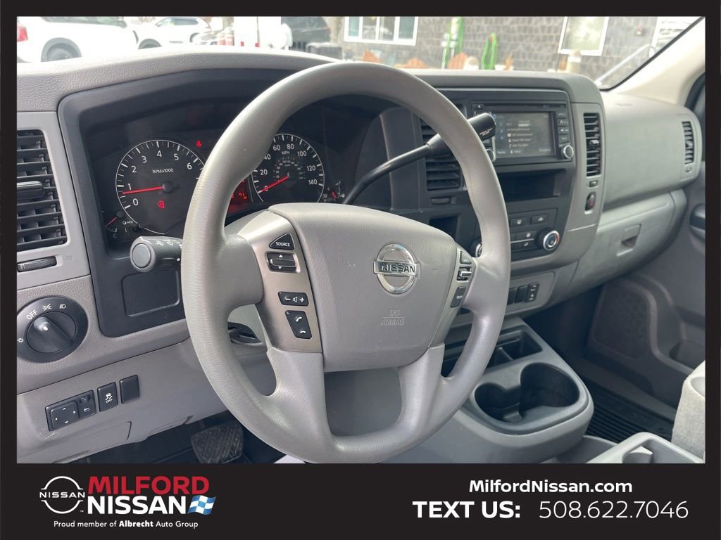 Used 2015 Nissan NV 3500 SV w/ Technology Package image 8