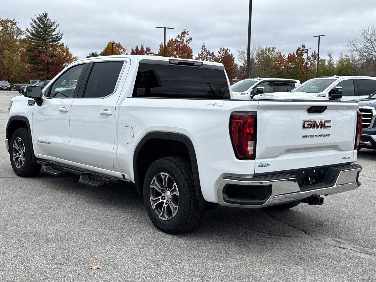 Used 2020 GMC Sierra 1500 SLE w/ Remote Start Package image 9