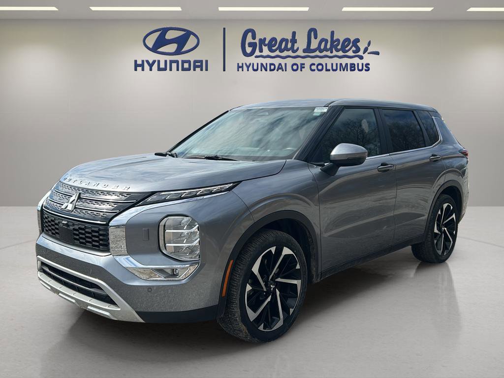 Used 2024 Mitsubishi Outlander SE