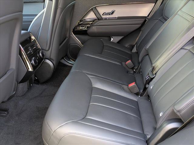 New 2026 Land Rover Range Rover Sport SE AWD/4WD image 17