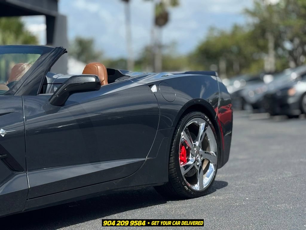 Used 2014 Chevrolet Corvette Stingray Convertible w/ 3LT Preferred Equipment Group RWD image 5