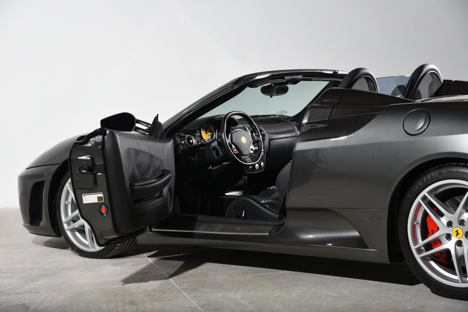 Used 2008 Ferrari F430 Spider RWD image 22