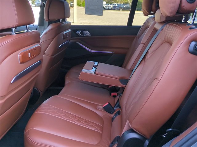 Used 2026 BMW X7 M60i image 14