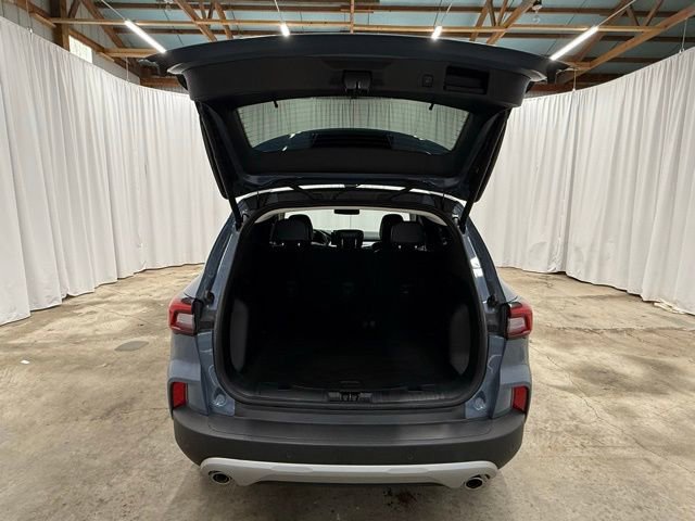 Used 2025 Ford Escape Platinum AWD/4WD image 23
