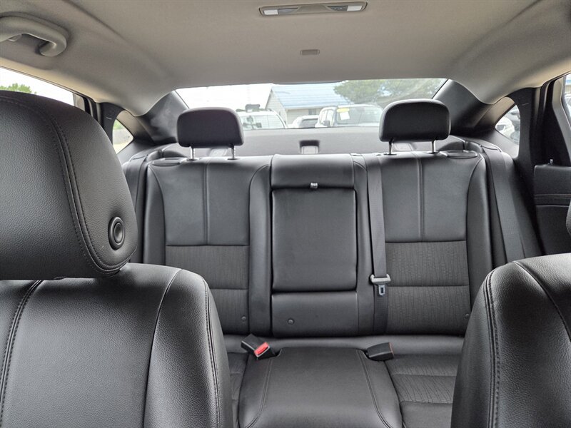Used 2019 Chevrolet Impala LT FWD image 22