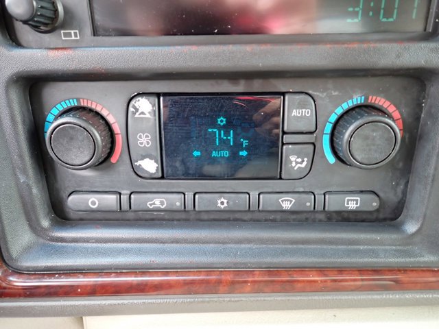 Used 2005 Cadillac Escalade AWD image 21