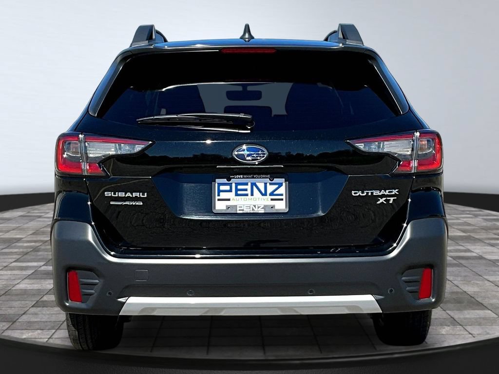 Used 2022 Subaru Outback Limited XT AWD/4WD image 6