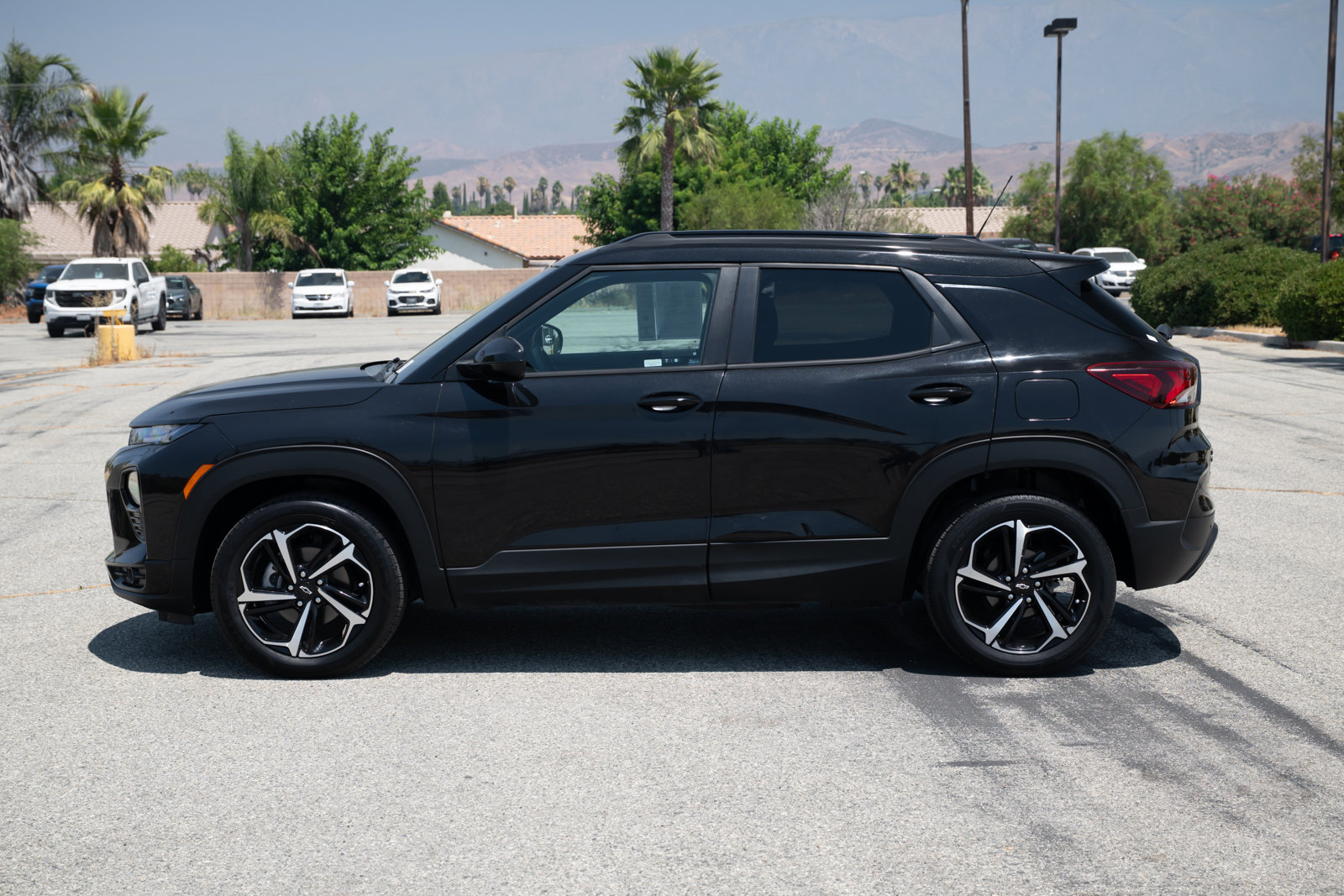 Used 2021 Chevrolet TrailBlazer RS w/ Sun and Liftgate Package image 7