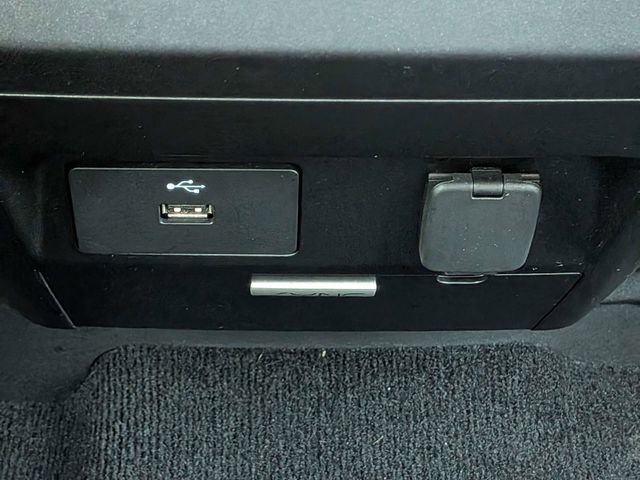 Used 2017 Ford F150 XLT image 22