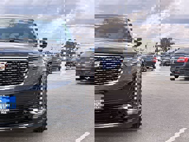 Used 2021 Cadillac XT6 Premium Luxury image 11
