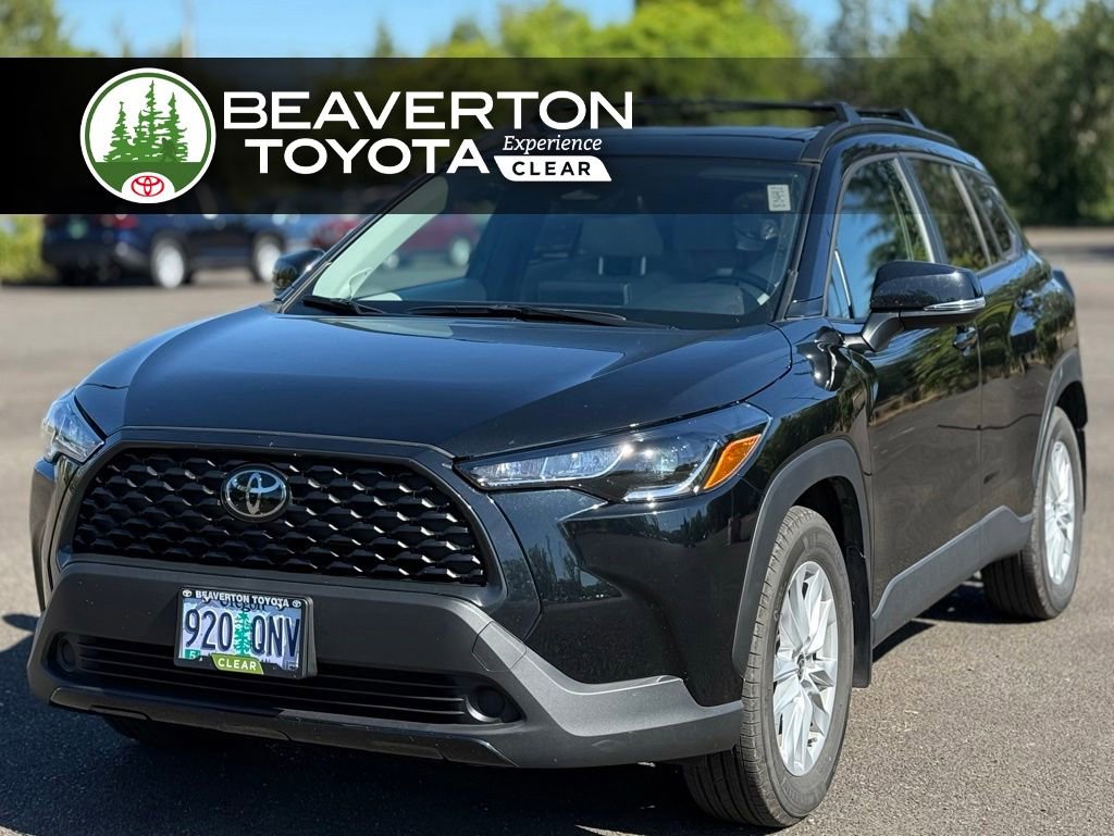 Used 2025 Toyota Corolla Cross LE w/ Moonroof Package