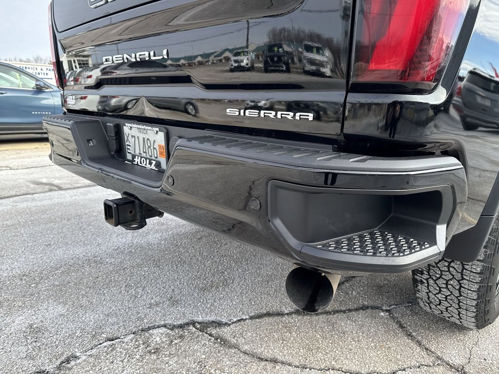 Certified 2024 GMC Sierra 2500 Denali Ultimate image 4
