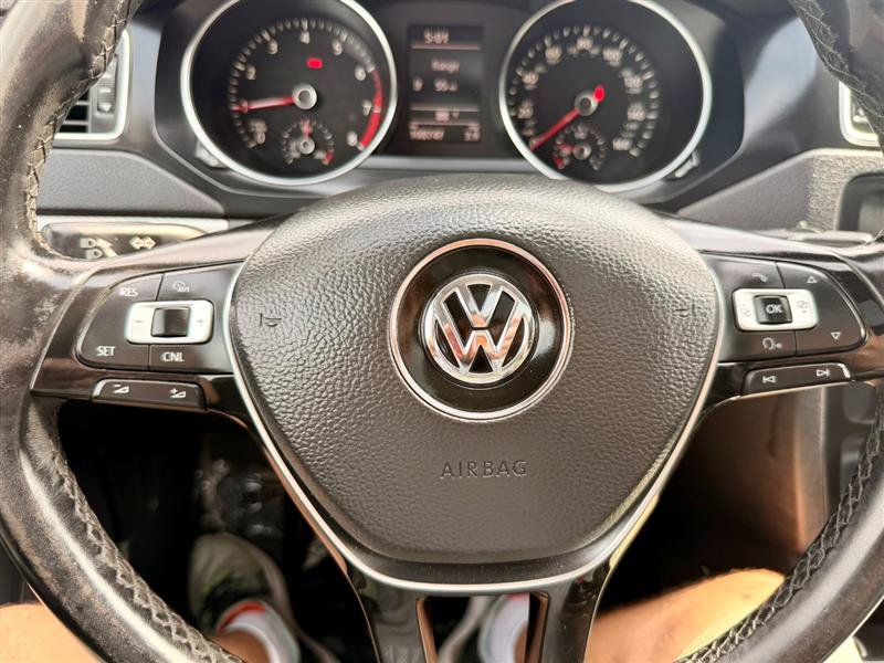 Used 2017 Volkswagen Jetta SE FWD image 17