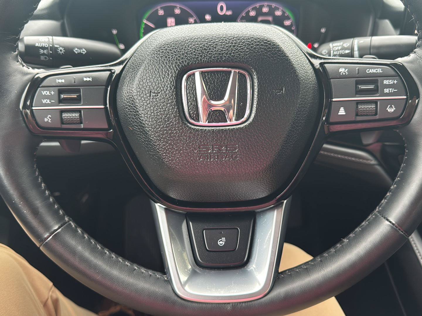Used 2025 Honda Accord Touring image 12