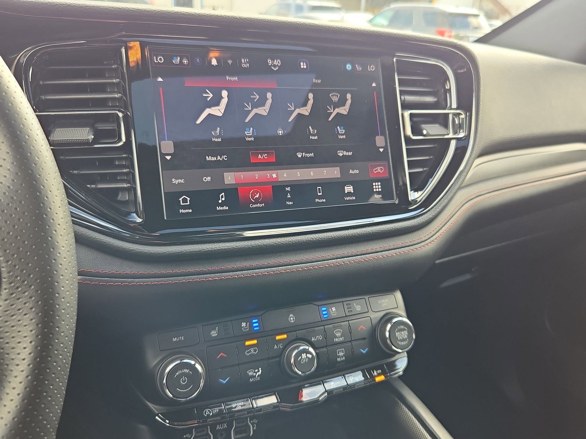 Used 2025 Dodge Durango GT image 26