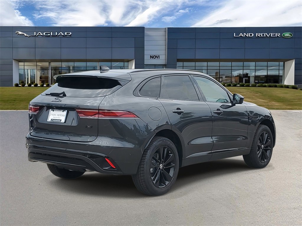 New 2026 Jaguar F-PACE R-Dynamic S image 3