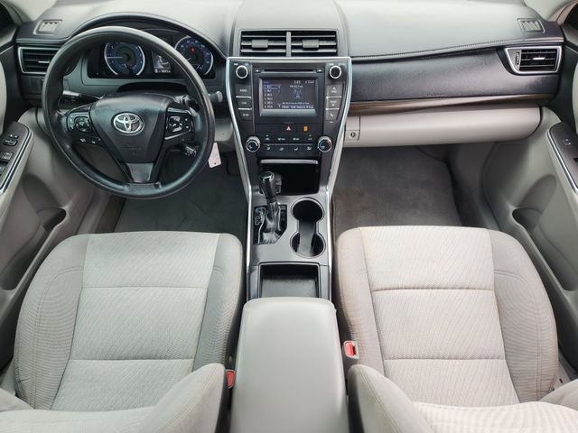 Used 2016 Toyota Camry LE image 25