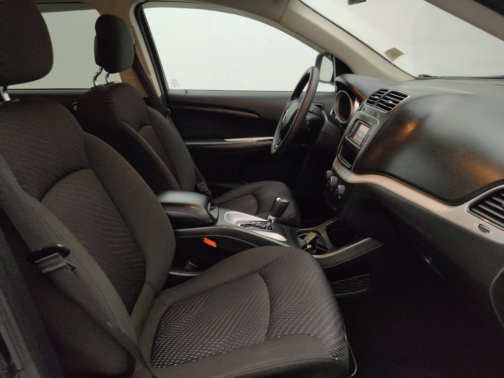 Used 2019 Dodge Journey SE w/ Blacktop Package FWD image 21