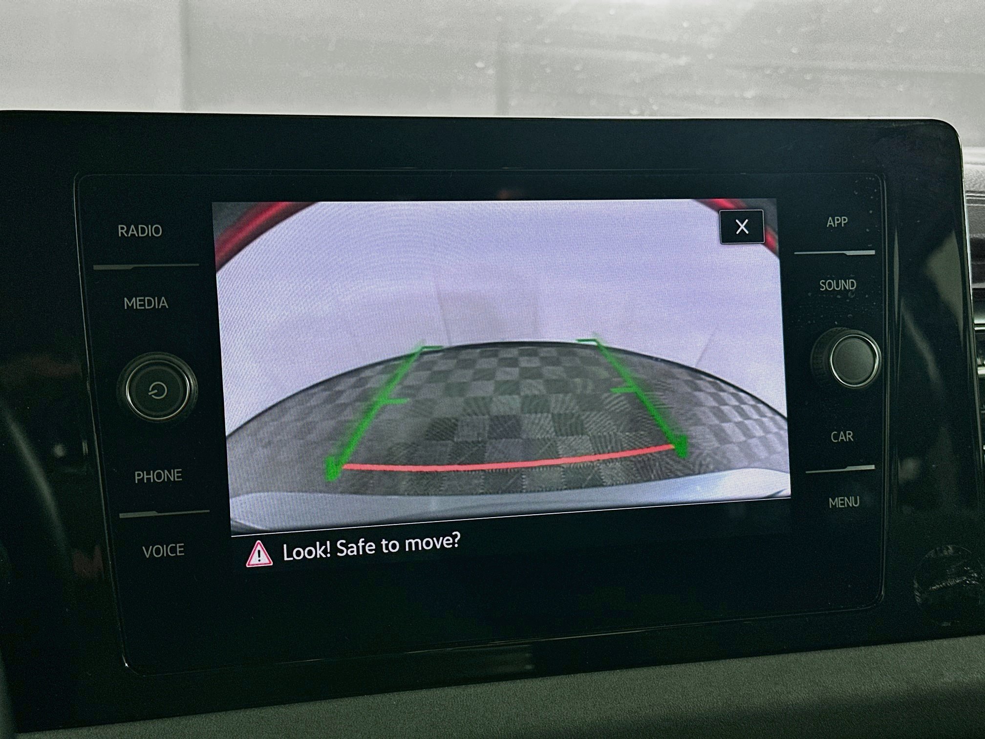 Used 2025 Volkswagen Jetta SE FWD image 22