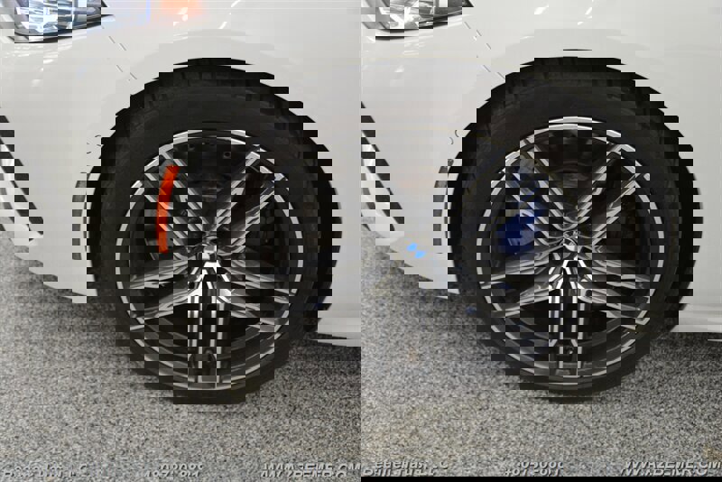 Used 2020 BMW M8 Coupe image 40