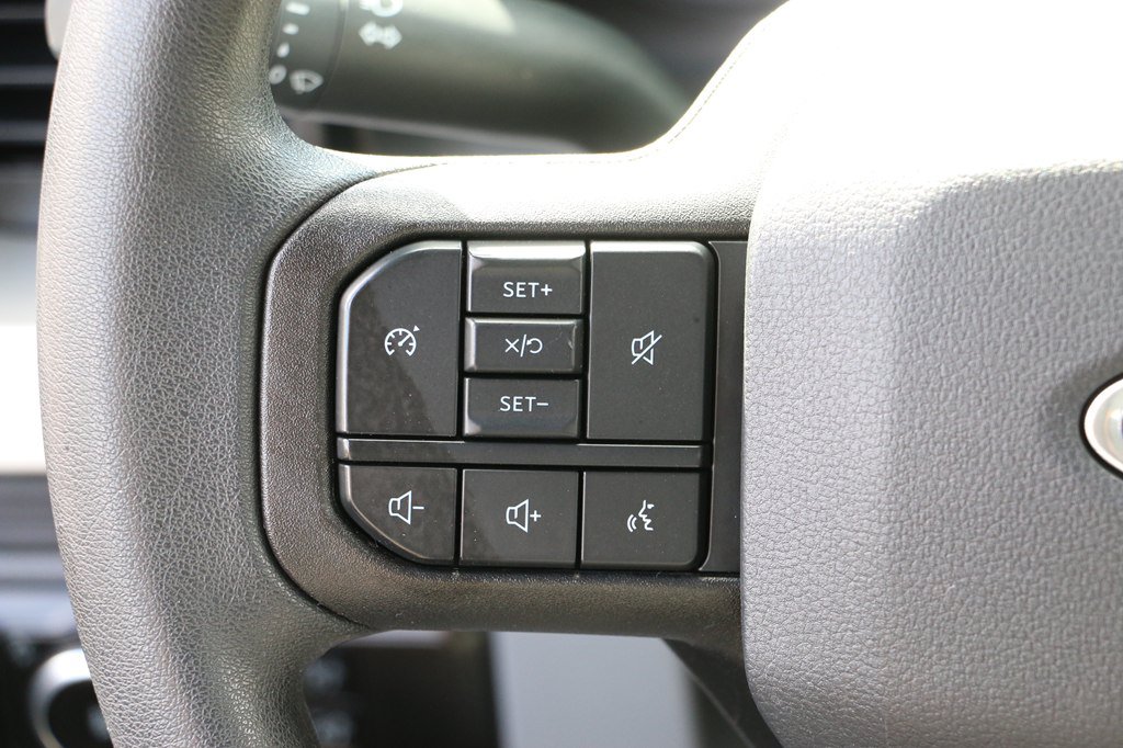 Used 2025 Ford F250 XLT w/ F-250 >10K GVWR Package AWD/4WD image 19