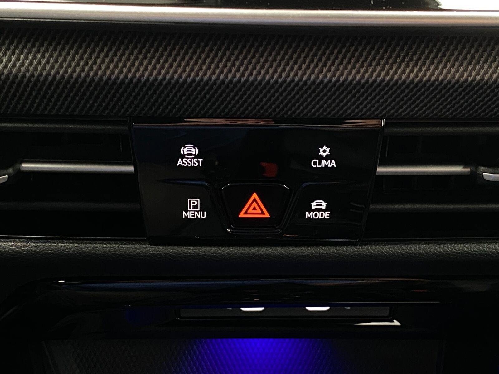 New 2026 Volkswagen Golf w/ Euro Style Package AWD/4WD image 24