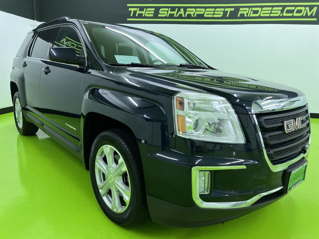 Used 2017 GMC Terrain SLE FWD image 2