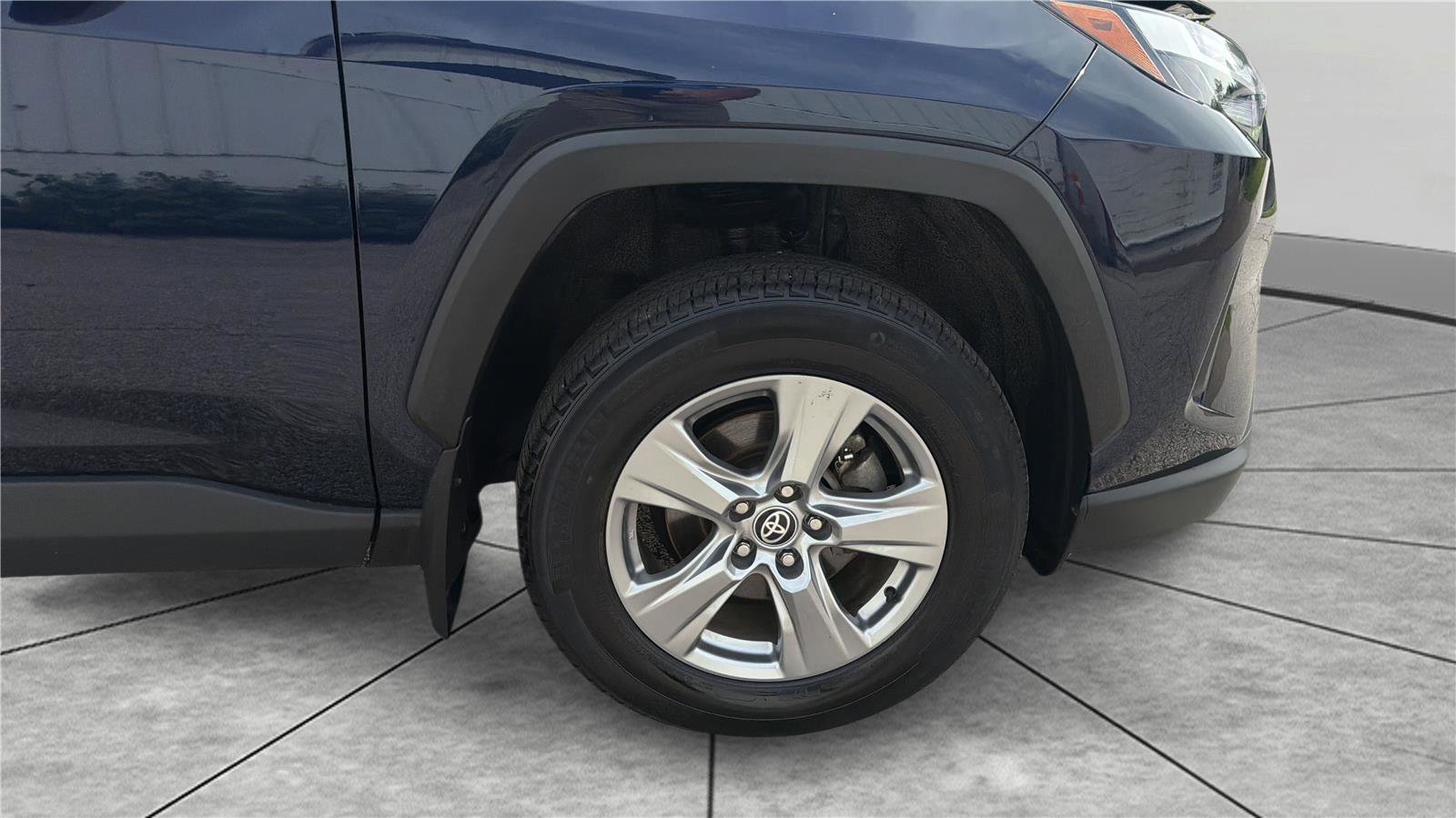 Used 2024 Toyota RAV4 XLE w/ Convenience Package AWD/4WD image 28