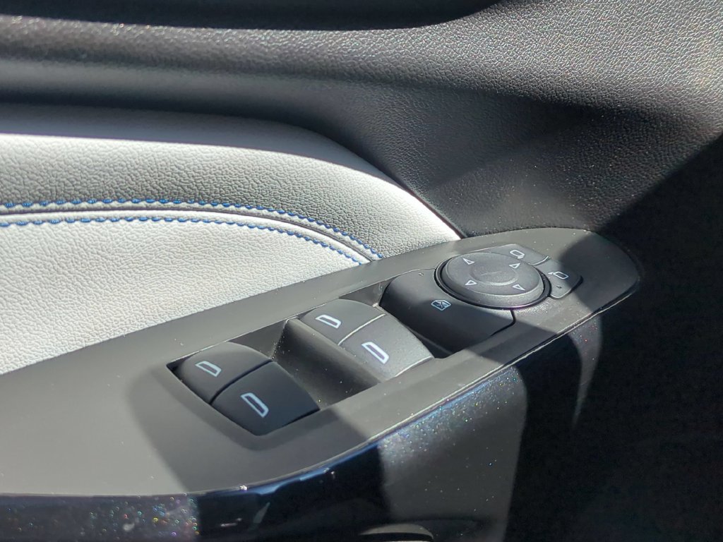 Used 2026 Chevrolet Trax LT FWD image 11