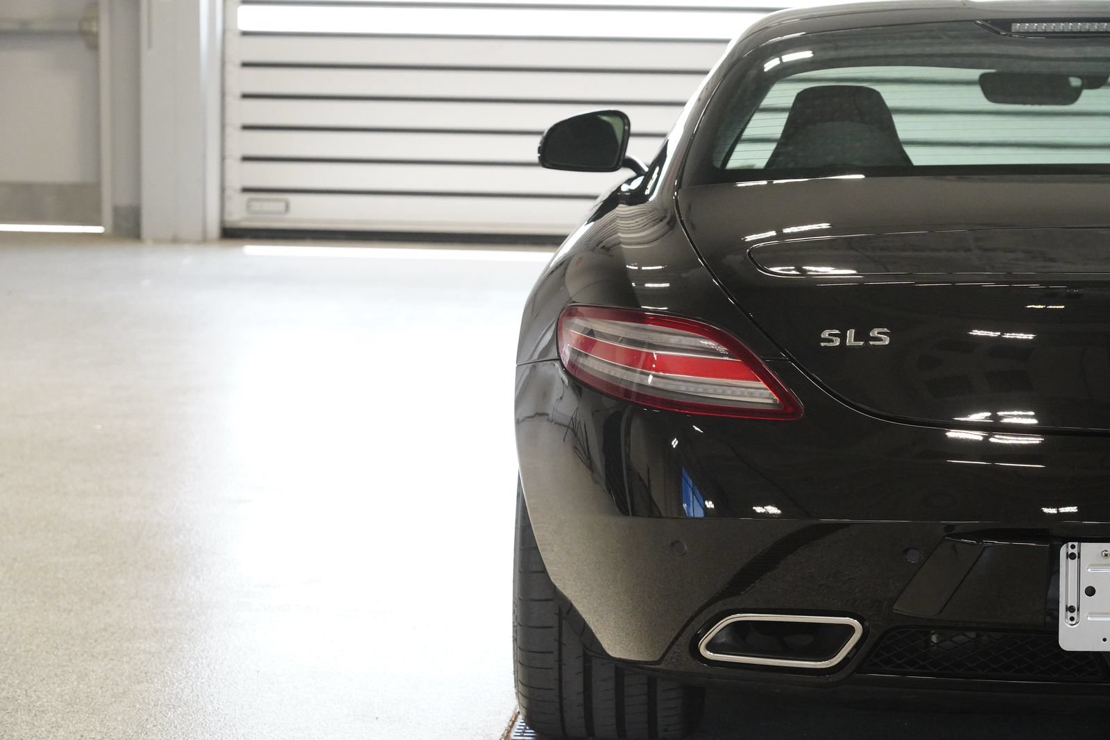Used 2011 Mercedes-Benz SLS AMG Coupe image 11
