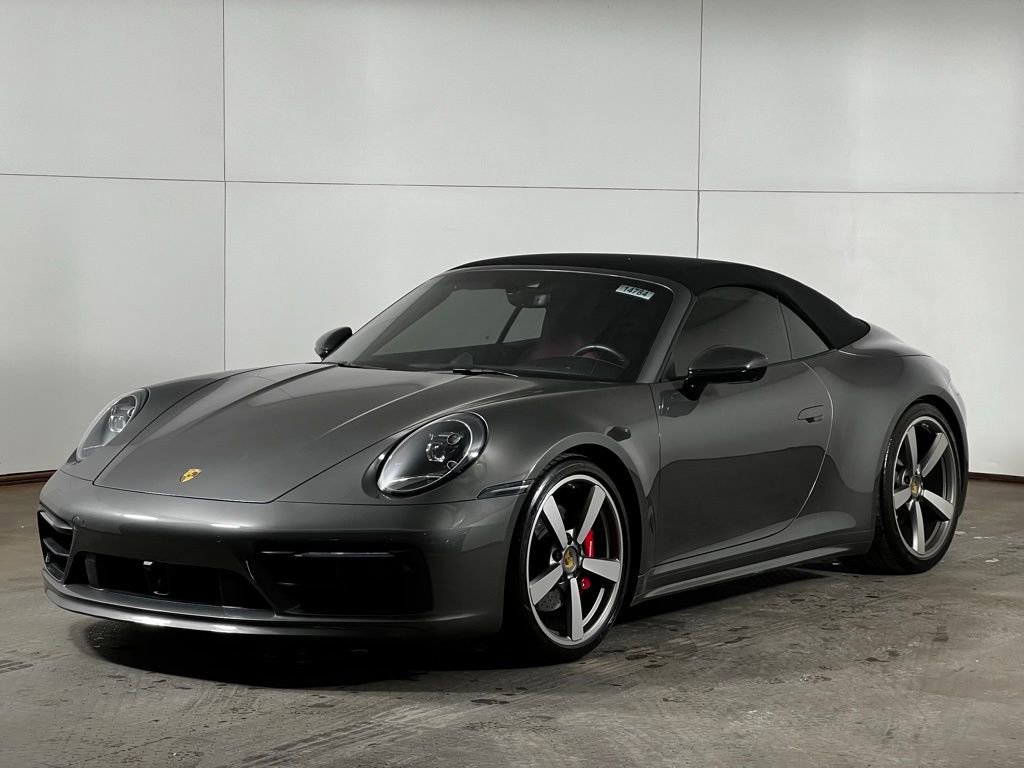Certified 2020 Porsche 911 Carrera 4S image 1