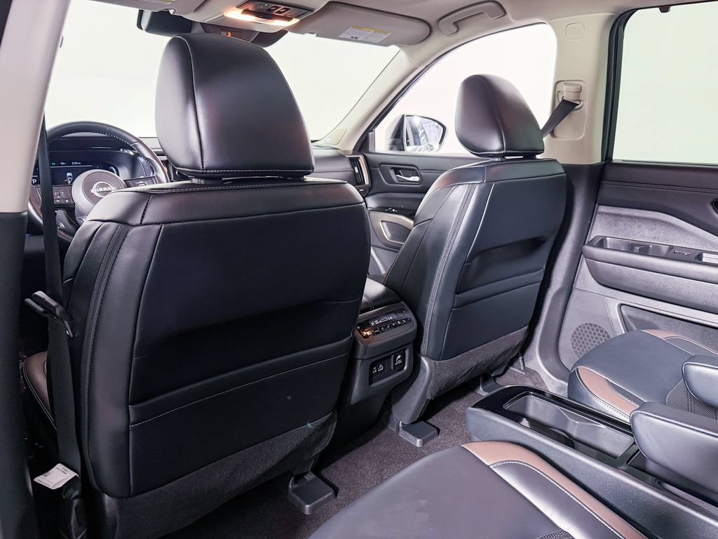Certified 2023 Nissan Pathfinder Platinum AWD/4WD image 52