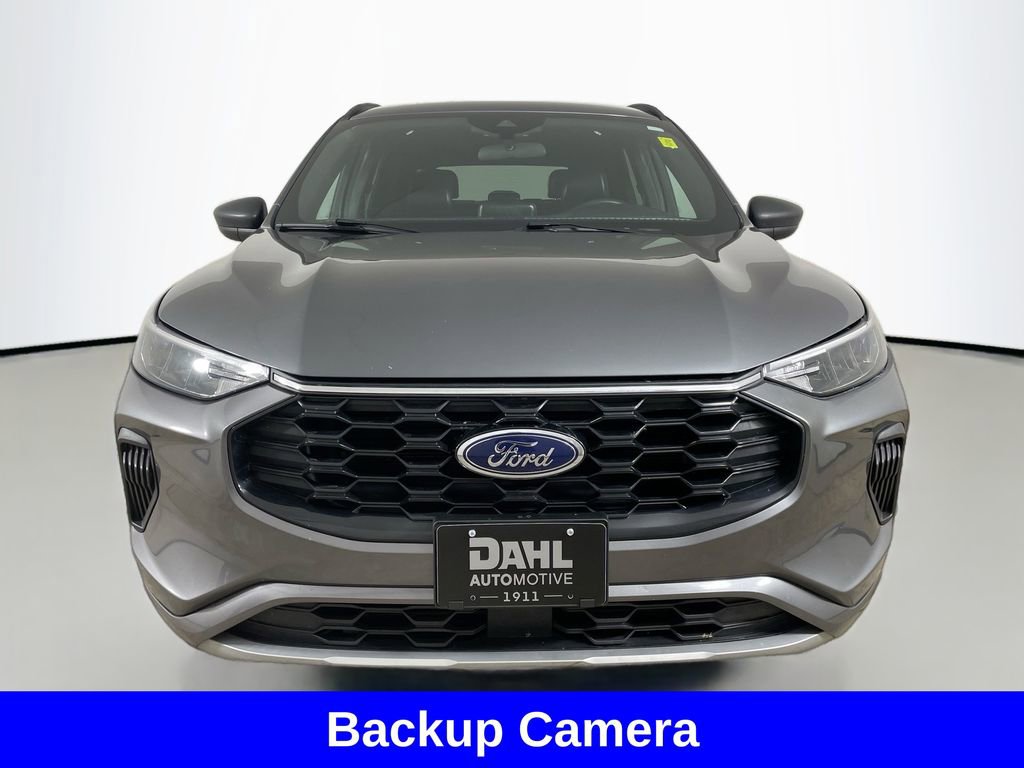 Used 2023 Ford Escape ST-Line image 2