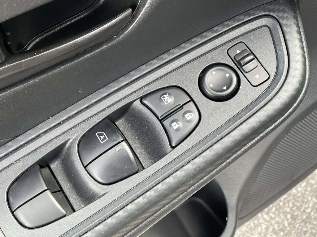 Used 2025 Nissan Versa S w/ S Plus Package image 16