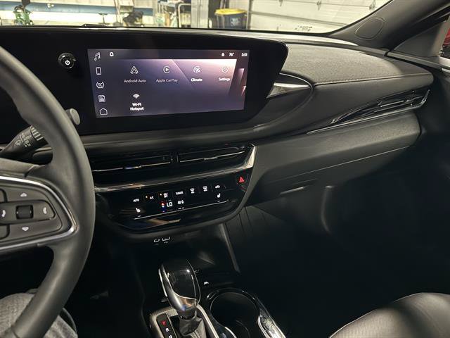 Certified 2025 Buick Envista Avenir FWD image 18