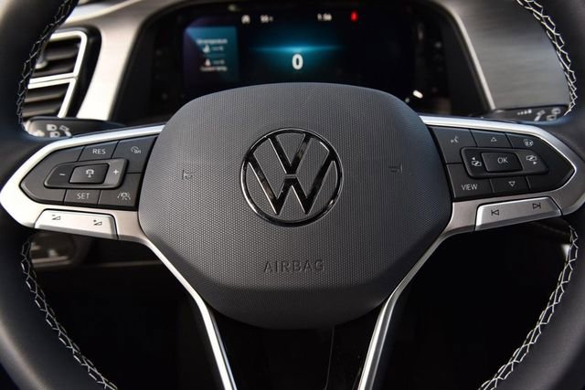 New 2026 Volkswagen Atlas Cross Sport SE image 17