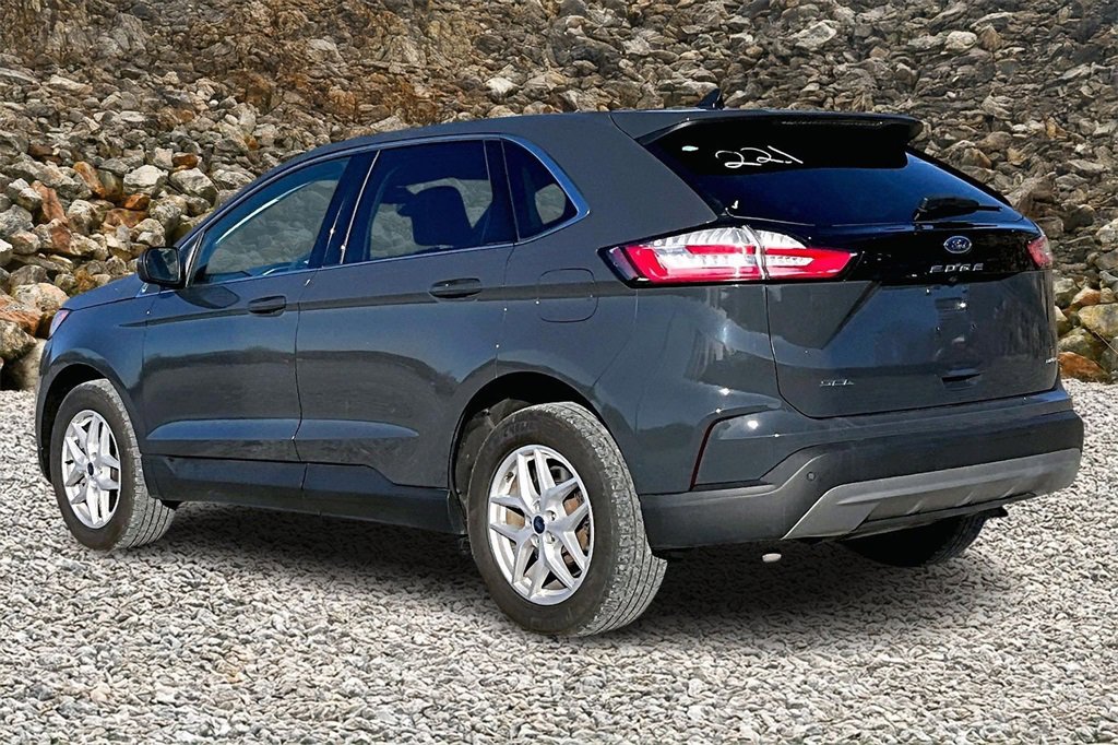 Used 2021 Ford Edge SEL image 10