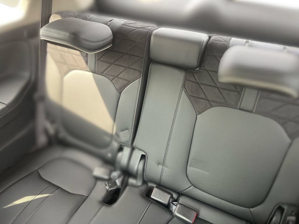 Used 2026 Honda Pilot Elite image 38