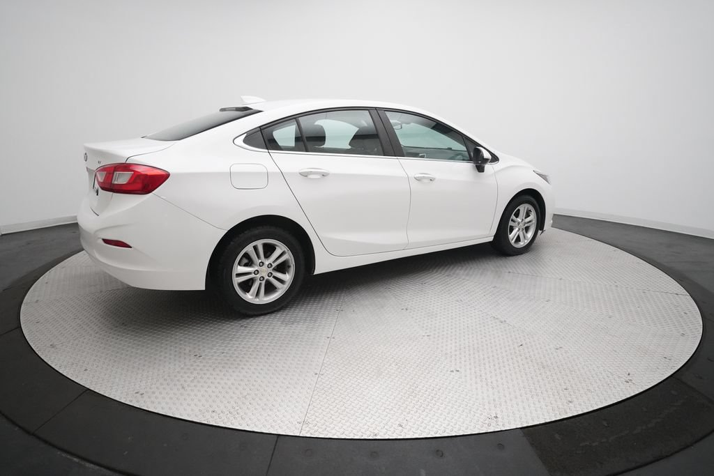 Used 2017 Chevrolet Cruze LT w/ Convenience Package FWD image 34