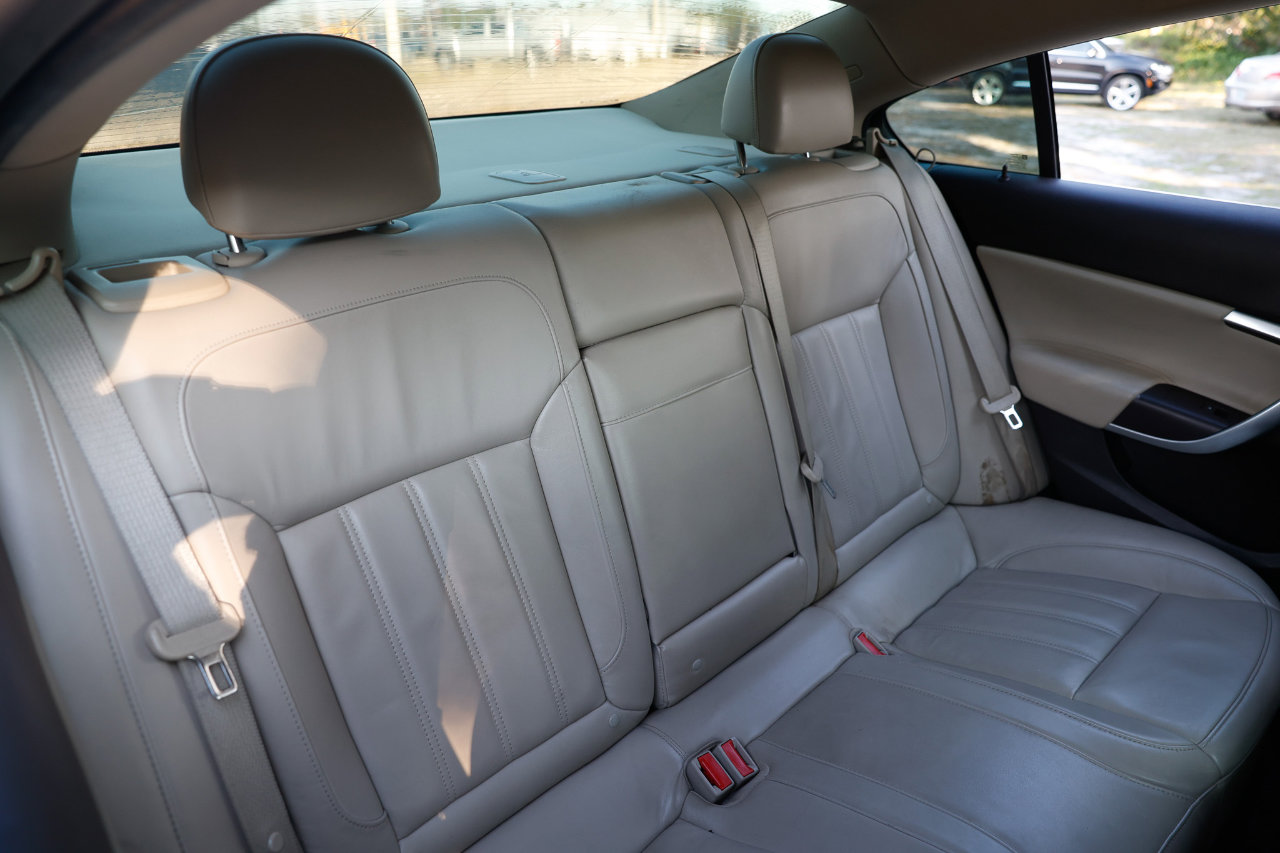 Used 2013 Buick Regal Premium image 14