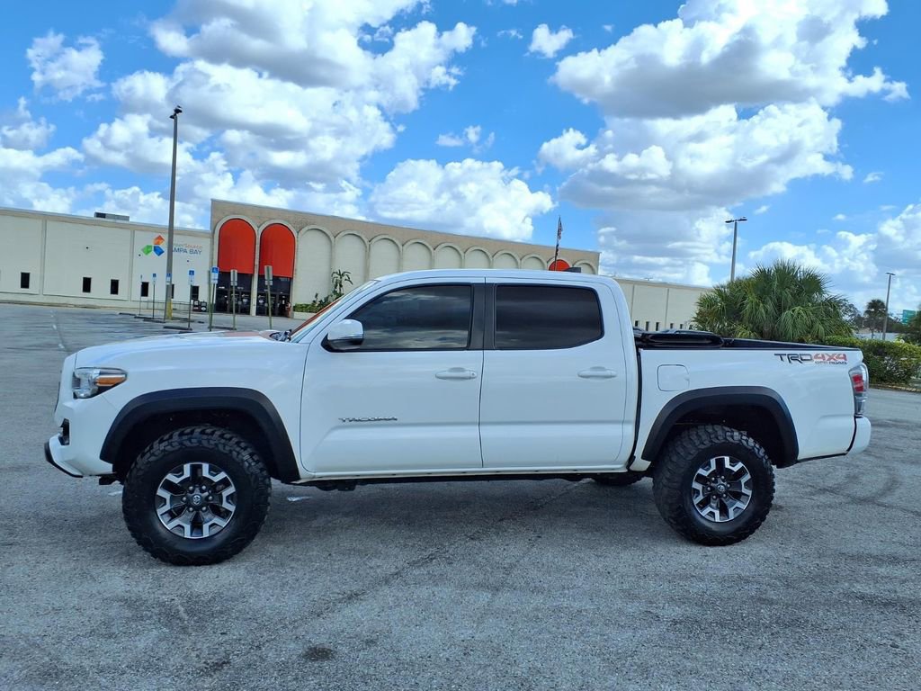 Used 2021 Toyota Tacoma TRD Off-Road w/ Technology Package image 4