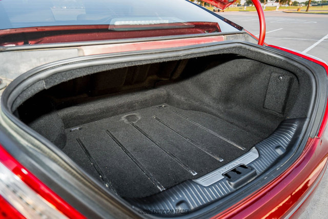 Used 2012 Jaguar XJ image 76