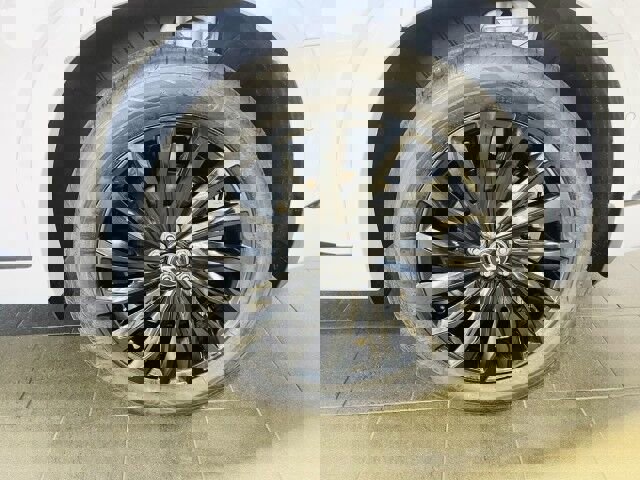 Used 2024 Hyundai Palisade Calligraphy image 40