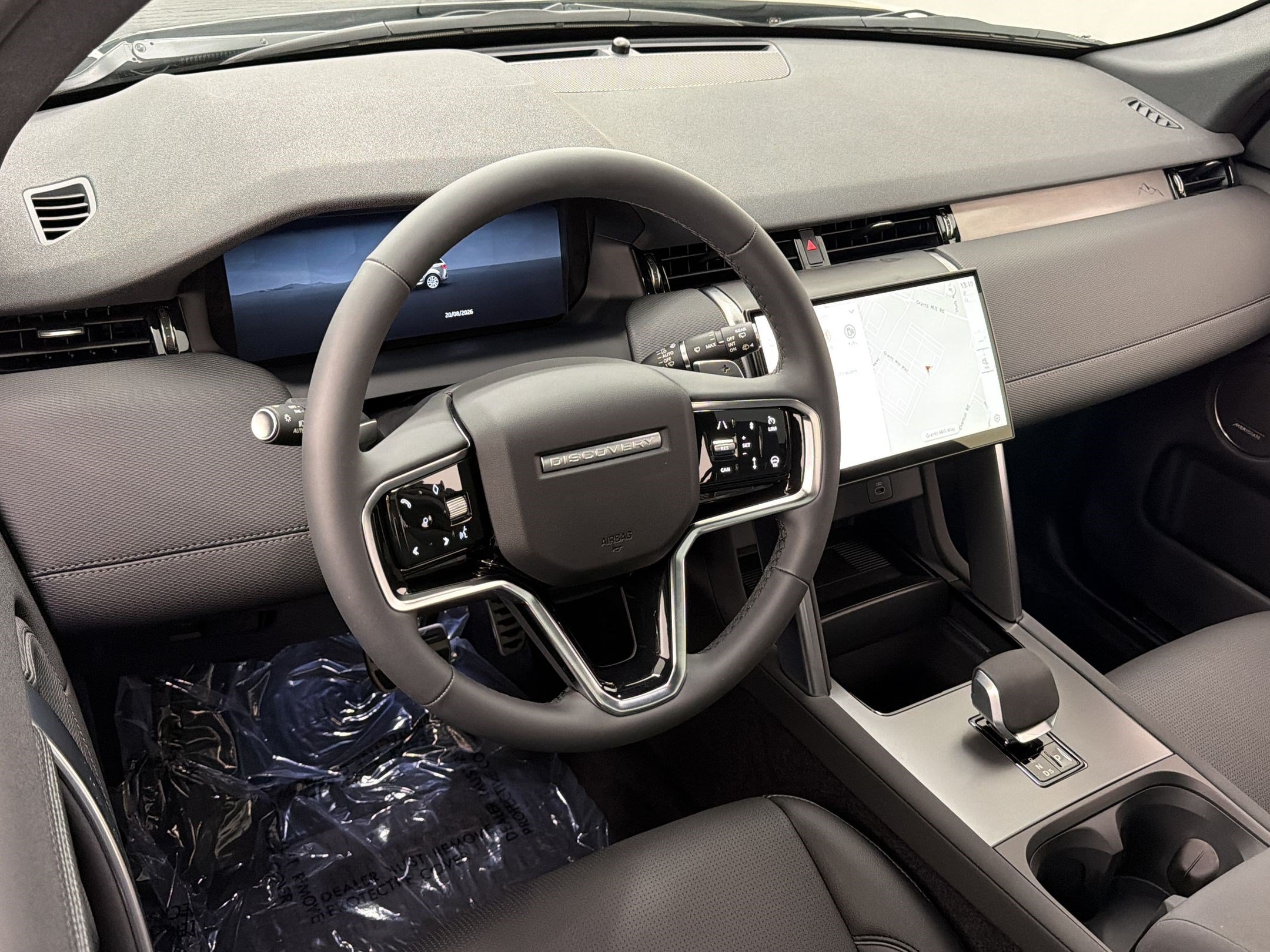 New 2026 Land Rover Discovery Sport Landmark AWD/4WD image 4