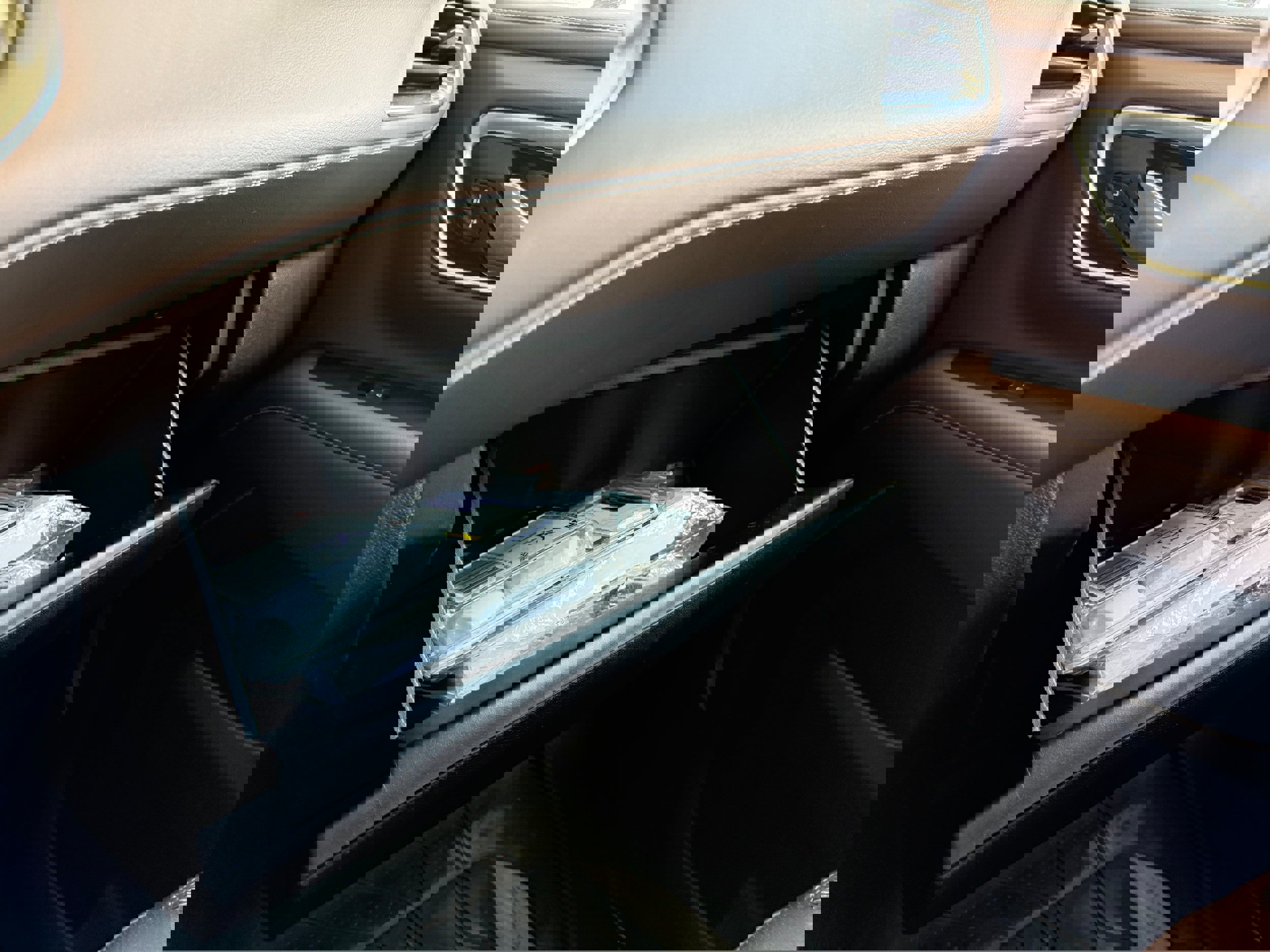 Used 2021 Chevrolet Tahoe High Country w/ Premium Package image 32