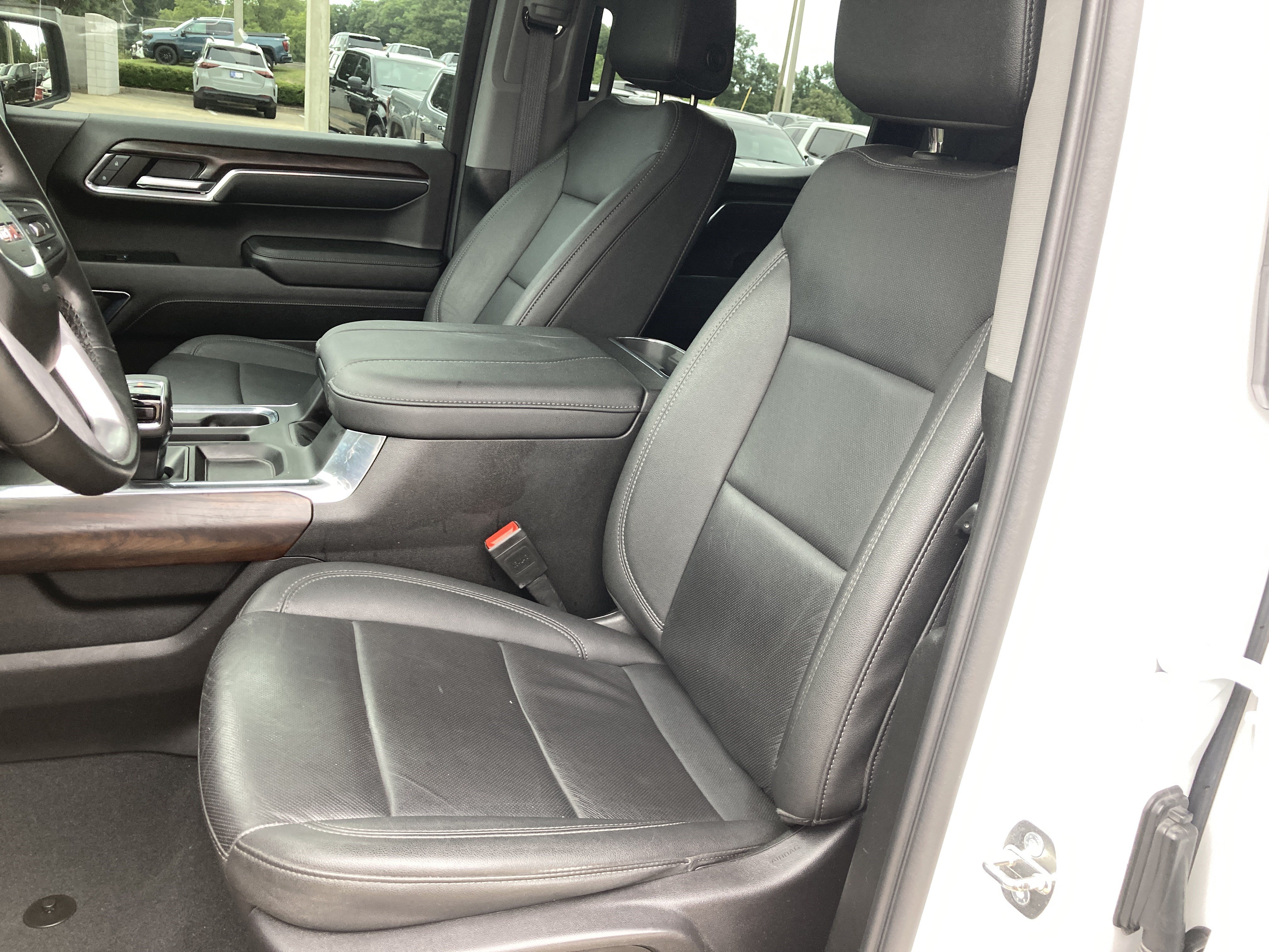 Certified 2024 GMC Sierra 1500 SLT w/ SLT Premium Plus Package AWD/4WD image 11