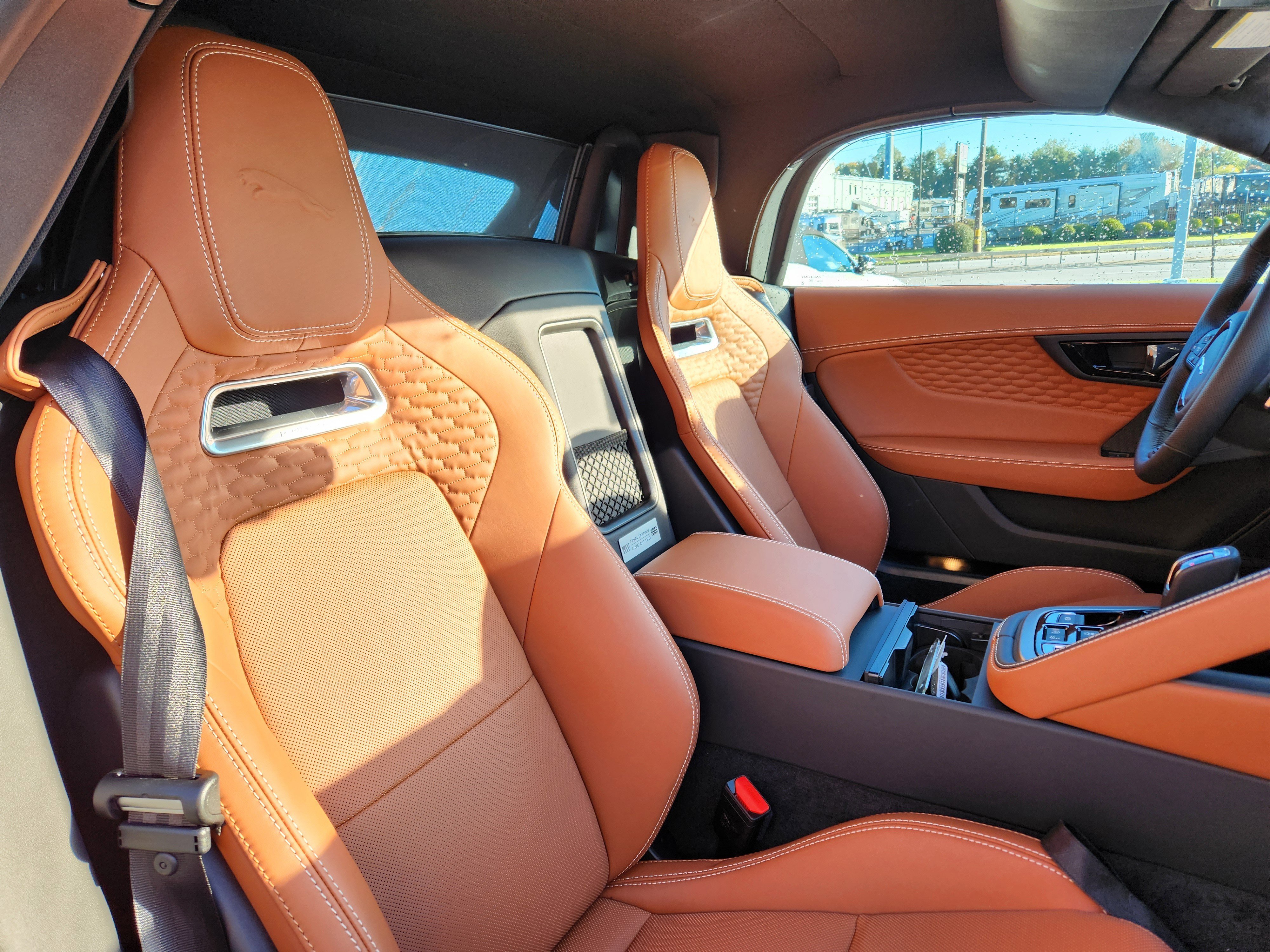New 2024 Jaguar F-TYPE R AWD/4WD image 11